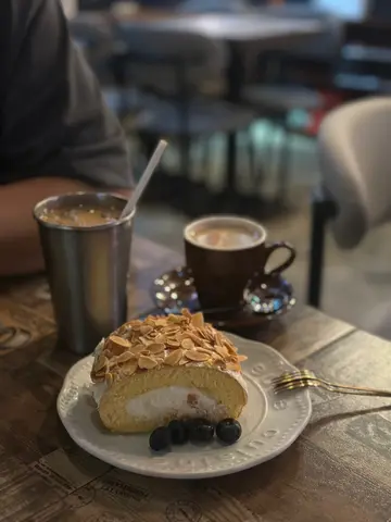 咸奶油杏仁卷蛋