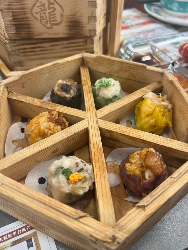 一龍大滿足 