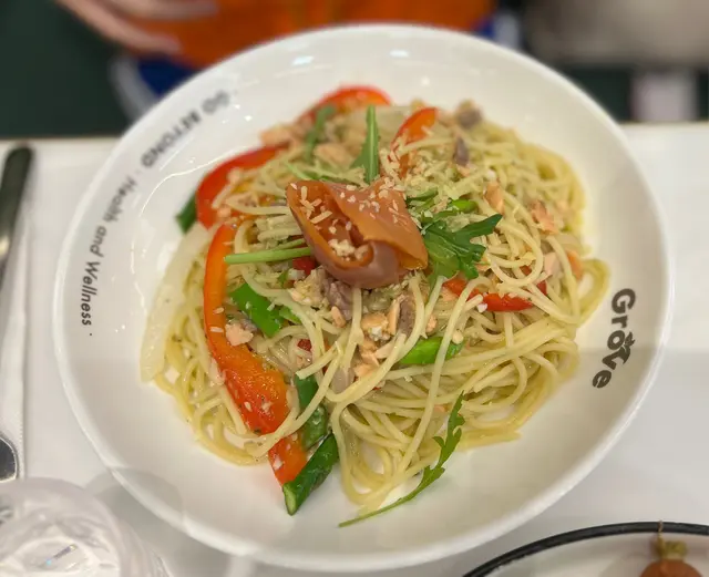 香草醬煙三文魚意粉