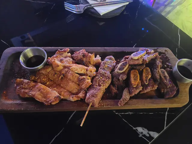 宮崎去骨雞腿, 極品羊西冷, 燒汁牛仔骨