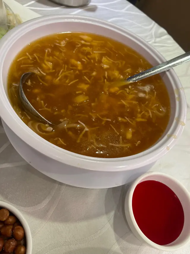 超級足料,淡淡都係魚翅,先試咗原味,濃郁夠味,再加埋個醋,別有一番風味,加埋個白飯真係魚翅撈飯我同我男朋友都好鍾意