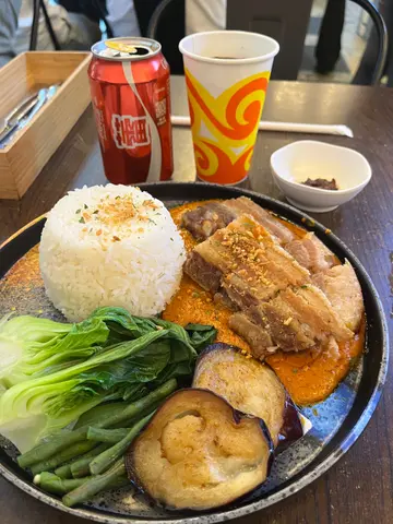 花生醬豬腩肉飯