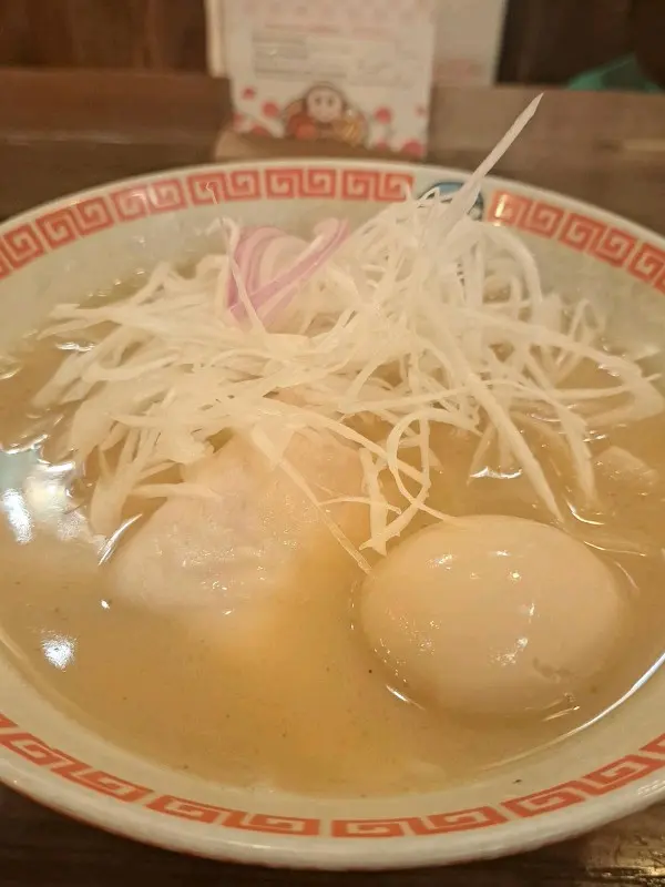 Slow-cooked Hakata Chicken Breast Ramen with Chicken White Soup