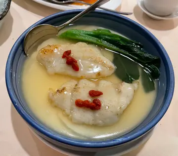 花雕蛋白蒸斑球