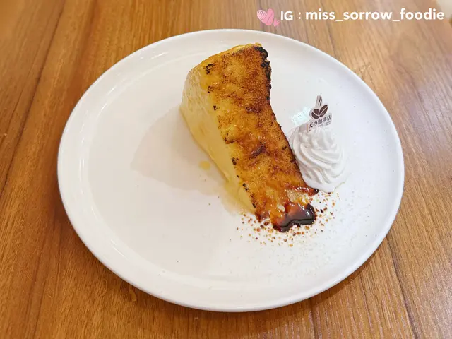 招牌淺草炙燒軟心巴斯克蛋糕