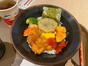 三文魚雜錦紫菜丼