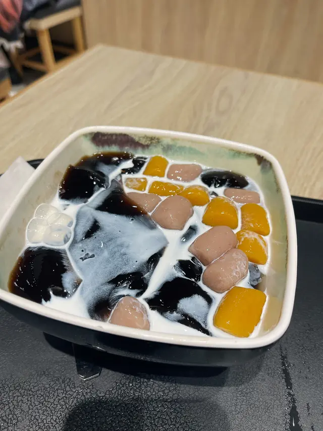 招牌仙草沙冰