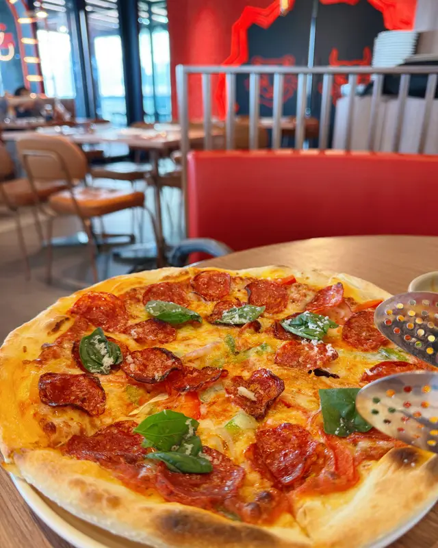 意大利辣肉腸手工薄餅