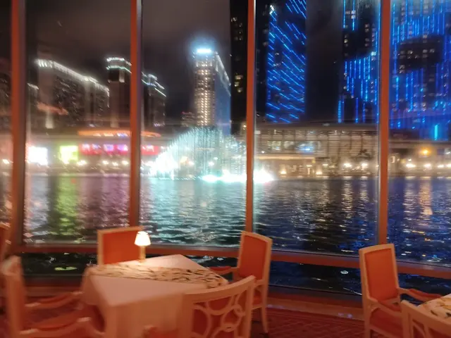 個餐桌係對正個永利皇宮噴水池。個人建議拍拖中既情侶,男友最佳約會聚餐之地。