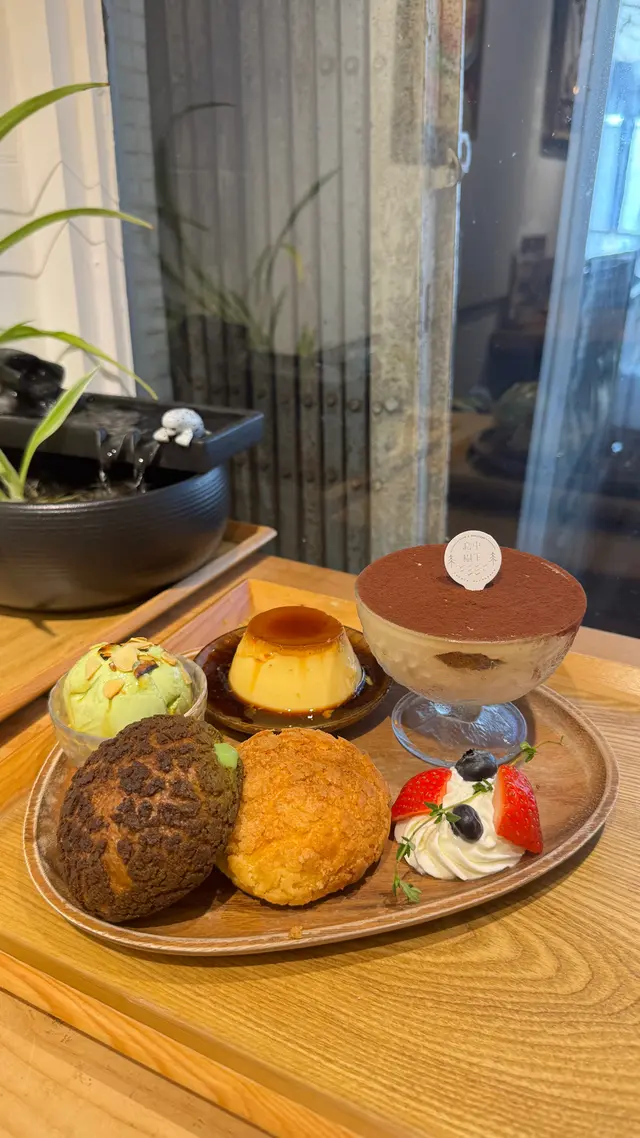 甜品拼盤