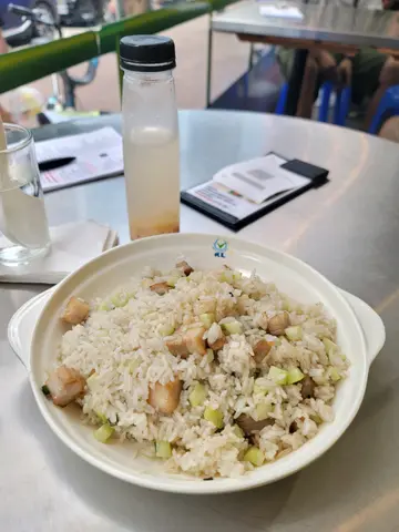 鹹魚雞粒炒飯