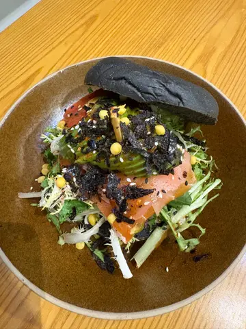 素三文鱼竹炭bagel
