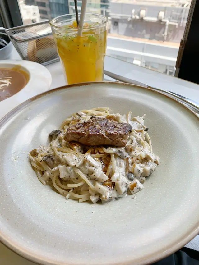 鵝肝黑松露醬意大利麵