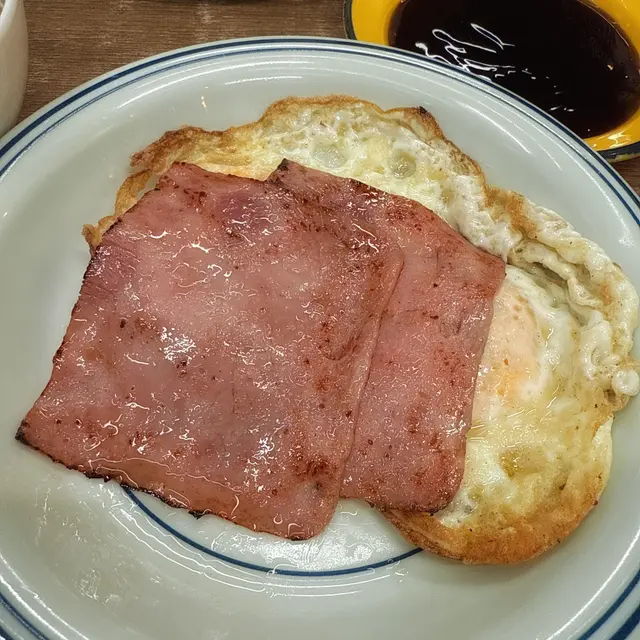 火腿煎雙蛋