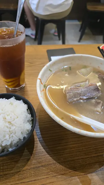 崩砂腩饭