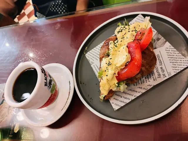 黑松露雞蛋沙律牛角包