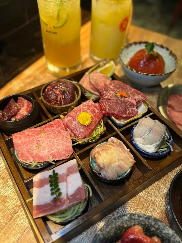 九宮格燒肉拼盤