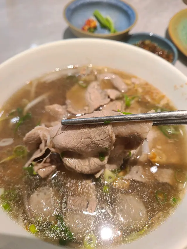 河內生牛肉湯河