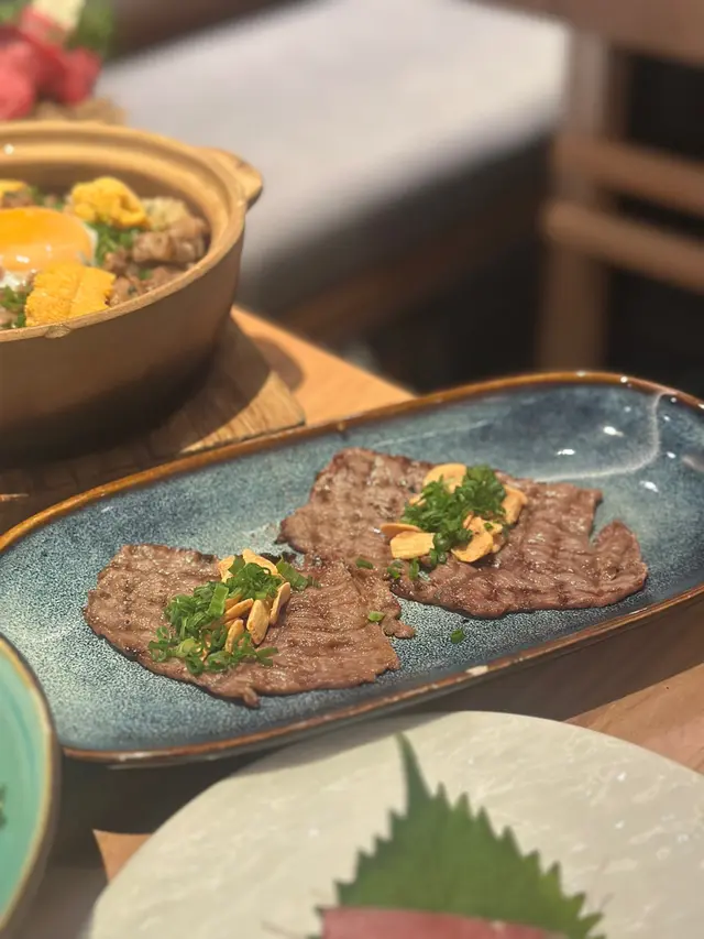 蒜片香蔥和牛薄燒