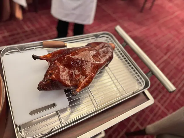 非常出色 皮脆肉香 油脂充沛 非常可口 服務環境甚佳