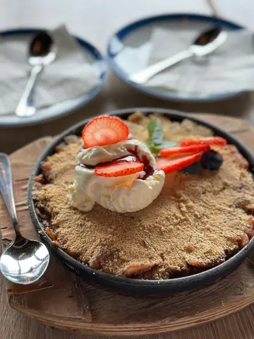 Apple Crumble
