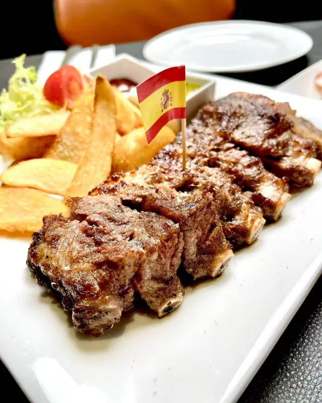 燒西班牙黑毛豬肋骨