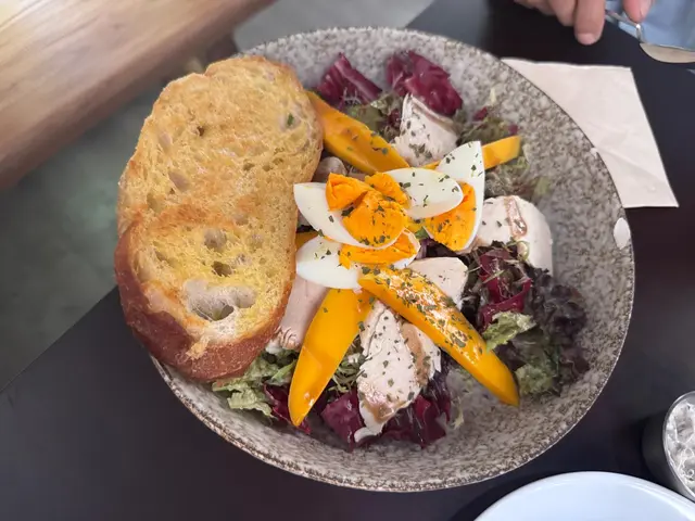 份量多、沙律菜夠新鮮、雞胸唔會乾柴