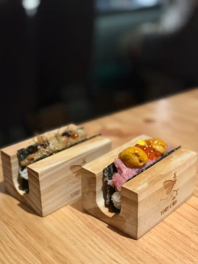 海膽拖羅紫菜夾餅