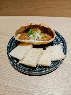 蟹膏多士