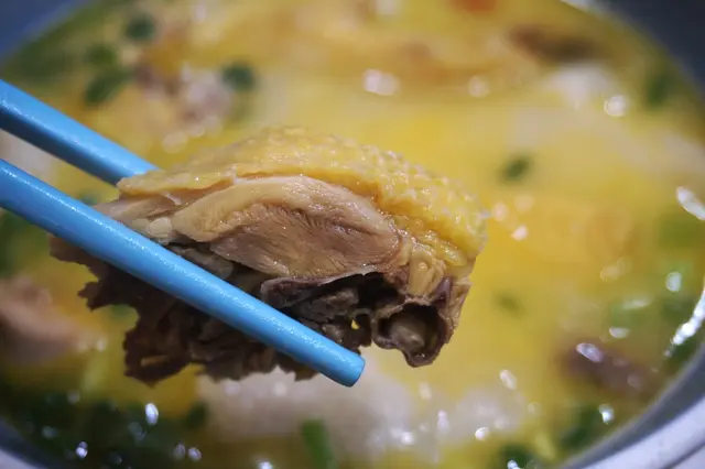 花膠三黃雞魚湯泡飯