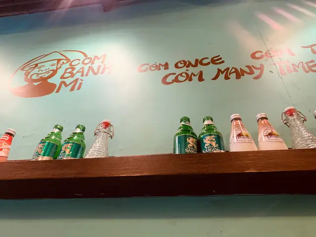 #foodie #foodinstagram #foodielife #ilovefood #foodblogger #foodblog #ComBanhMi #越男  #WanChai #灣仔 #foodjournal #香港 #香港美食 #lunch #午餐 #VietnameseFood #越南餐＃越南粉 ＃香港美食＃灣仔美食＃香港越南菜＃灣仔越南菜