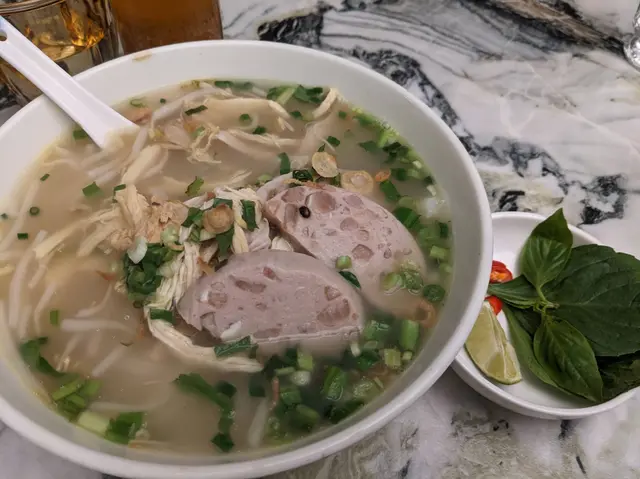 越式雞絲扎肉湯河