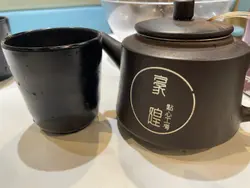 家下有个咁靓嘅茶壸,而且佢系真茶叶唔系用茶包