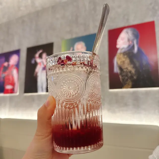 玫瑰士多啤梨梳打