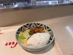 肥牛油脂均匀美味、鸡扒皮脆内嫩