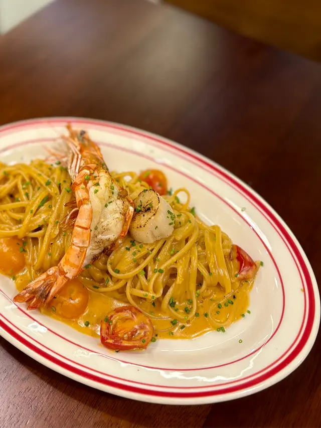 虎蝦北海道帶子龍蝦汁扁意粉