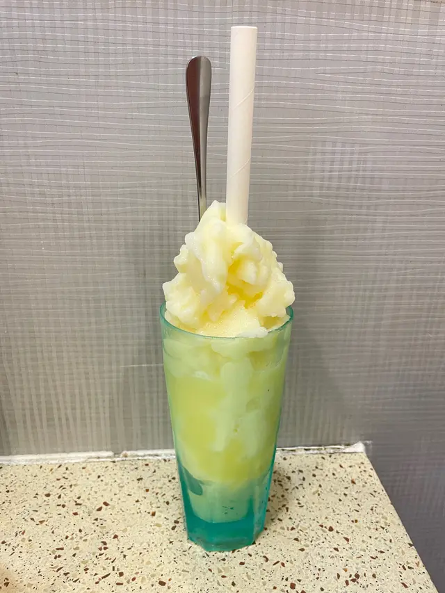 菠蘿沙冰