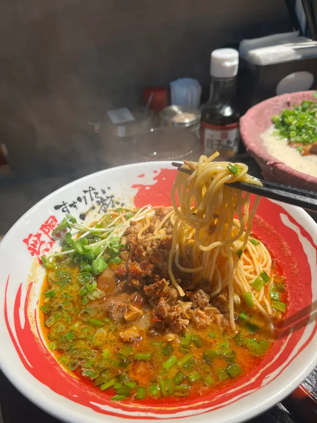牛骨麻辣叉燒拉麵