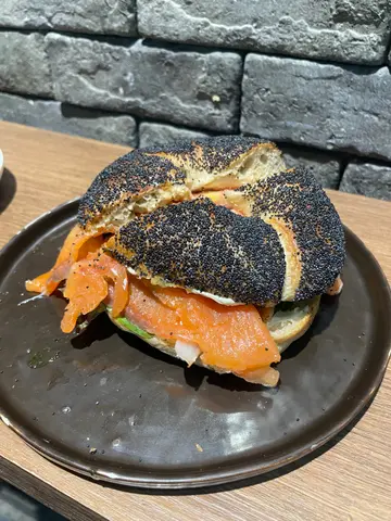 烟三文鱼bagel