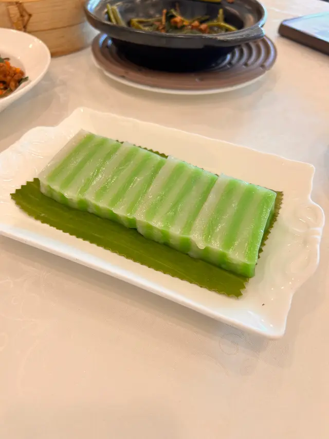 層層班蘭椰汁糕