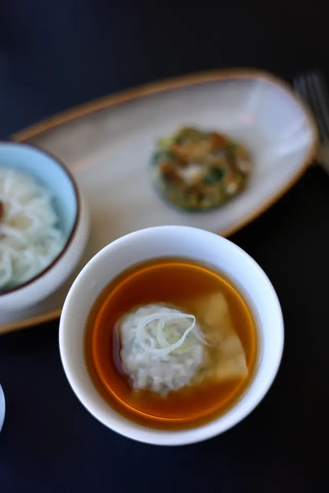 小口釜山鮑魚湯餃子