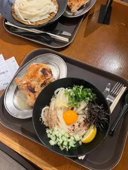 夏天餐牌撈烏冬，加骨付雞