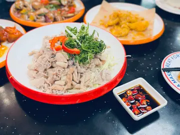 白灼鹅肠肥牛