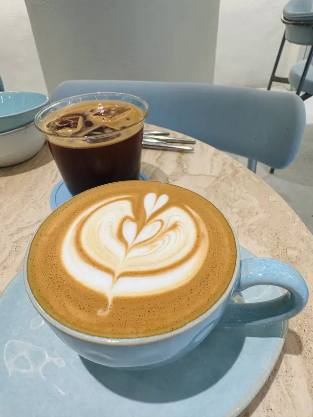 🌀椰子水咖啡 $58
🌀Flat White $44