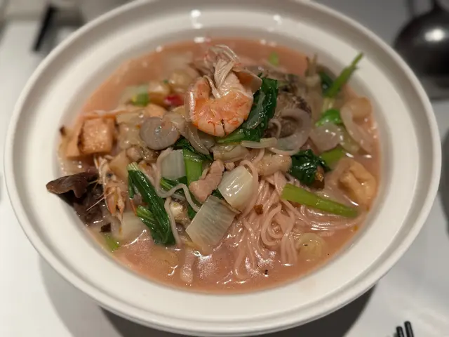 福建紅菇海鮮滷麵