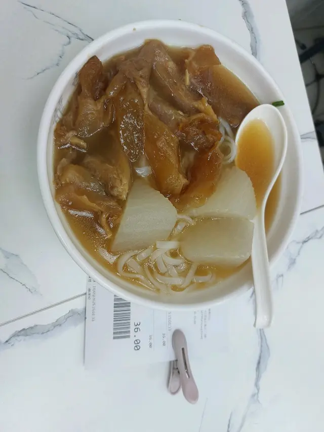 牛筋軟硬適中 蘿蔔入味 湯香甜