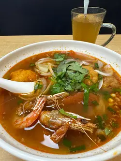 招牌蕃茄海鮮湯檬