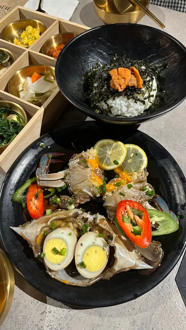 海膽醬油蟹配海膽飯