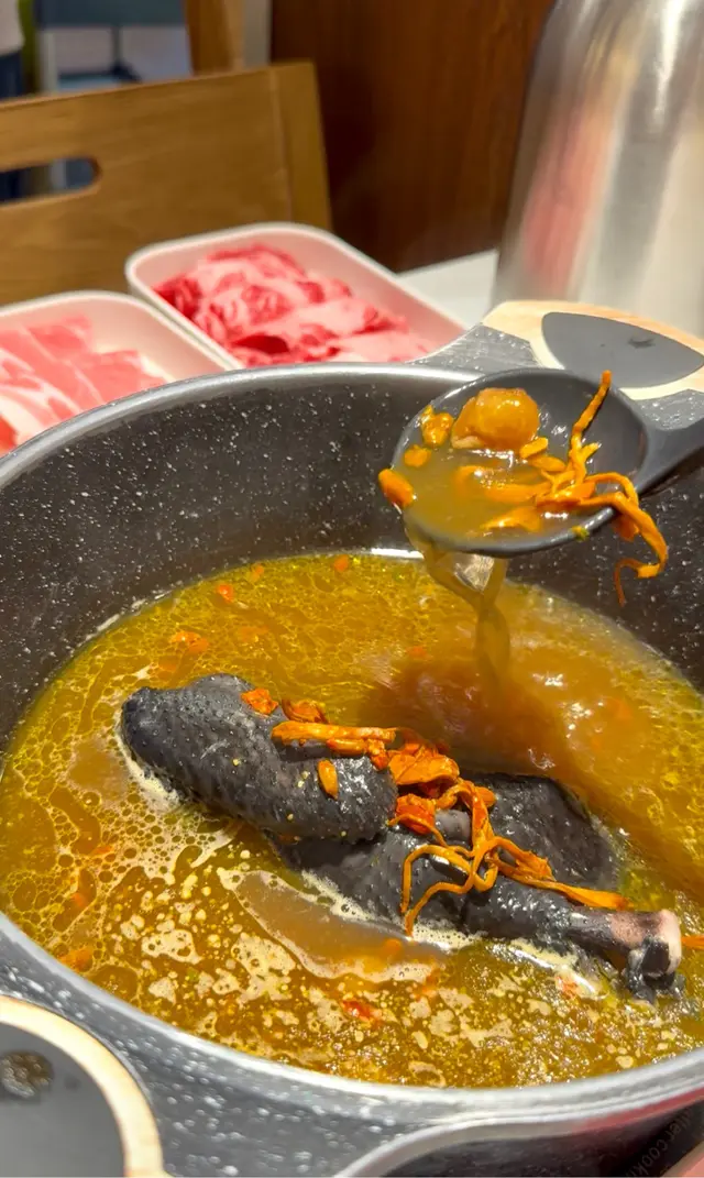 蟲草花烏雞湯