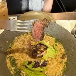 蘑菇奶油牛柳意式燉飯